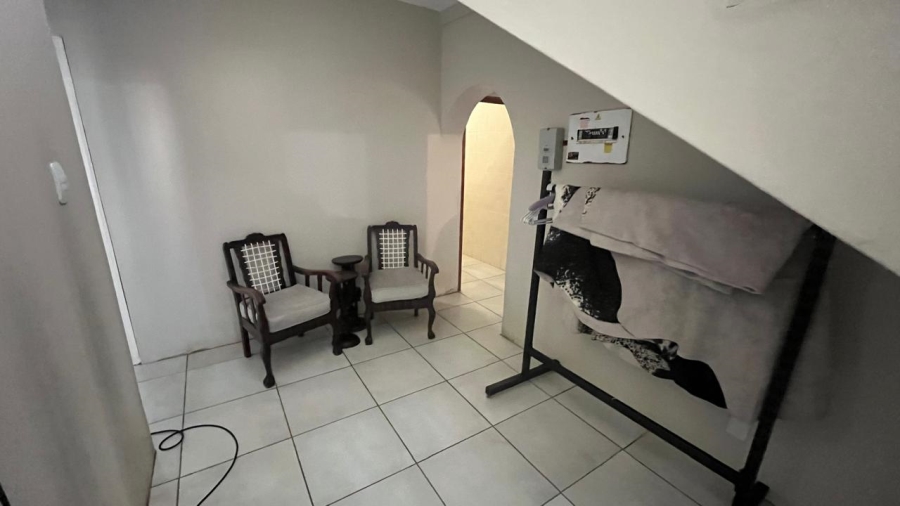 5 Bedroom Property for Sale in Wavecrest Eastern Cape